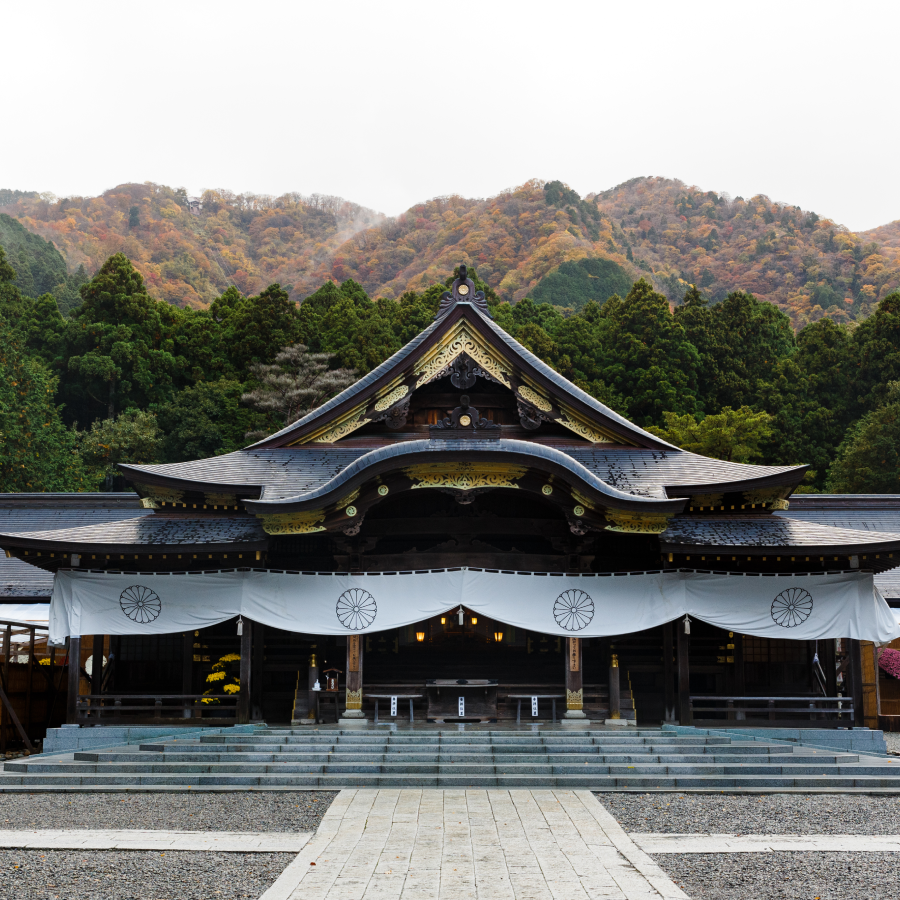 彌彦神社